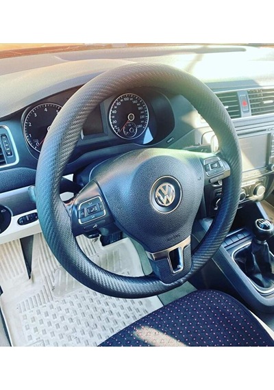 Dikişli Direksiyon Kılıfı Karbon Deri Siyah Dikişli Volkswagen Jetta İçin Renkli