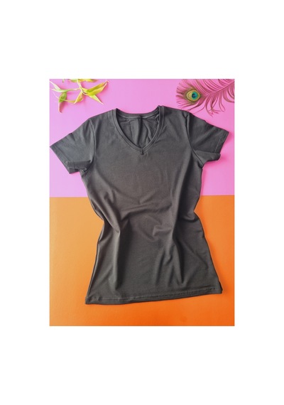 Demirsa Boutique Yarım Kol V Yaka 2'li Siyah Ve Beyaz Renk Modal Kadın Atlet T-shirt Siyah-beyaz Demirsa Boutique Yarım Kol V Yaka 2'li Siyah Ve Beyaz Renk Modal Kadın Atlet T-shirt Siyah-beyaz