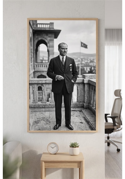 Doğal Ahşap Çerçeveli Atatürk Siyah Beyaz Duvar Tablosu Tekli Set Tarihi Portre Ve Türk Bayrağı Desenli Modern Dekorasyon Kabartma Görünümlüdür Bej Doğal Ahşap Çerçeveli Atatürk Siyah Beyaz Duvar Tablosu Tekli Set Tarihi Portre Ve Türk Bayrağı Desenli Modern Dekorasyon Kabartma Görünümlüdür Bej