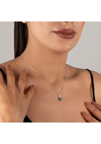925 Ayar Gümüş Gerçek Pırlantalı Oval Zümrüt Kolye, Kadınlar İçin Doğum Günü Veya Özel Gün Hediyesi Altın 925 Ayar Gümüş Gerçek Pırlantalı Oval Zümrüt Kolye, Kadınlar İçin Doğum Günü Veya Özel Gün Hediyesi Altın
