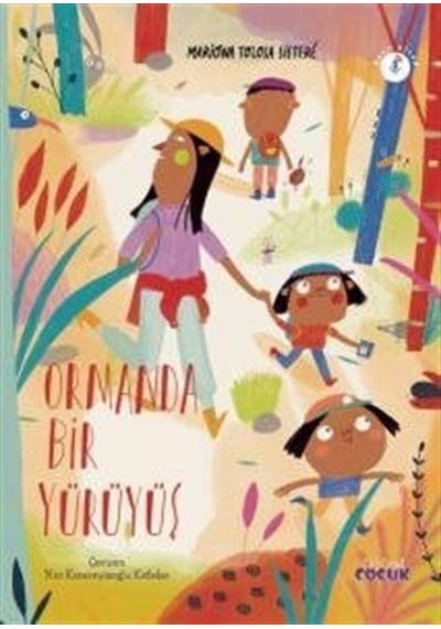 Ormanda Bir Yürüyüş / Editorial Flamboyant