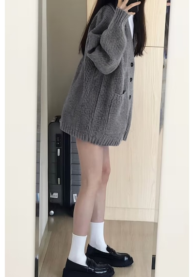 Kadın Oversize Cepli Düğmeli V Yaka Triko Hırka Füme