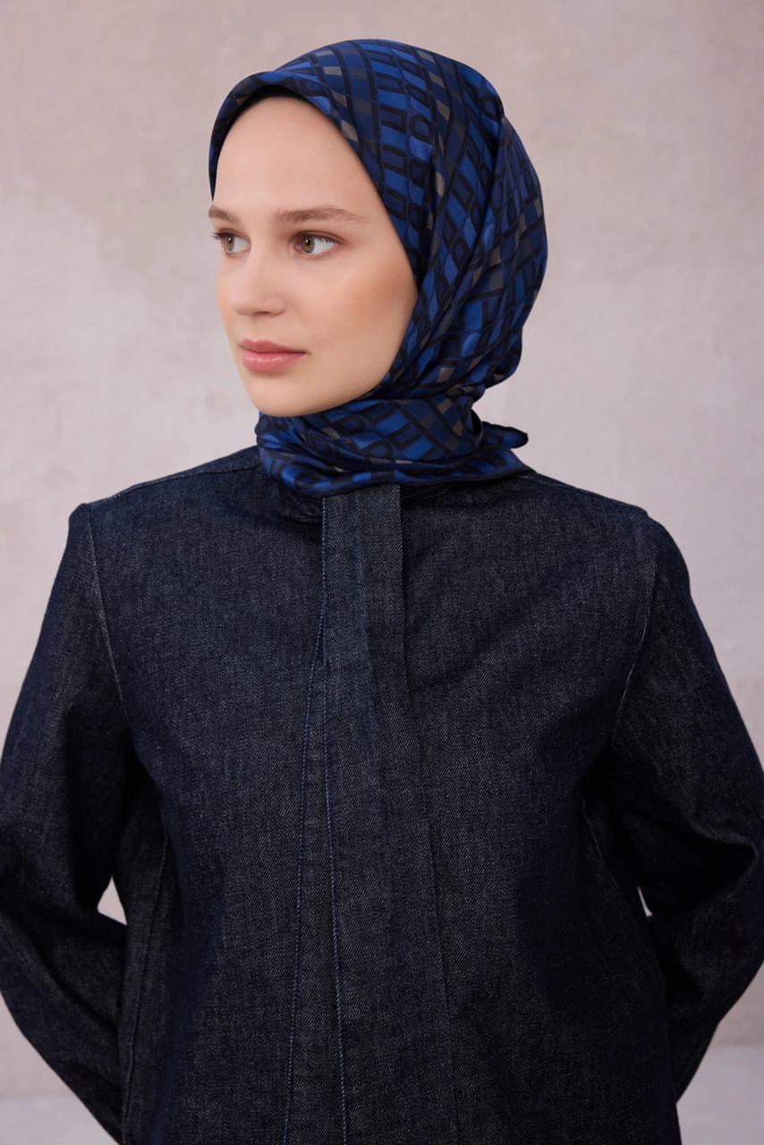 BELLİ Logo Desen Saf İpek Twill Eşarp 4223d01 Lacivert