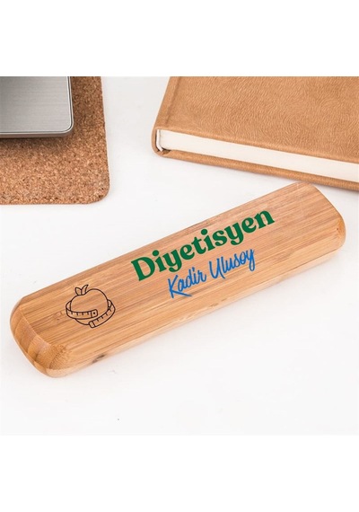 Diyetisyenlere Özel İsim Yazılı Bambu Ahşap Roller Kalem Seti - Doğal Kutulu Meslek Hediyesi Kahverengi