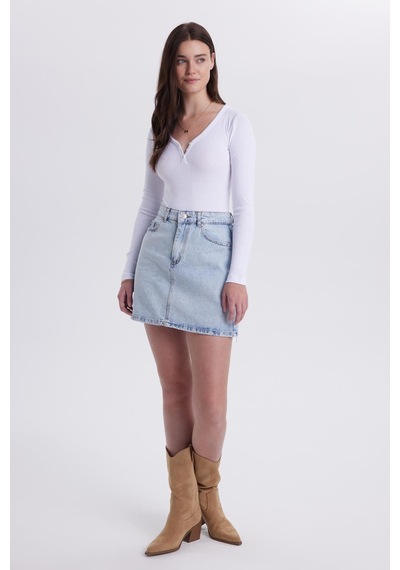 Tudors Kadın Slim Fit Dar Kesim Pamuklu V Yaka Beyaz Bluz-38829 Beyaz