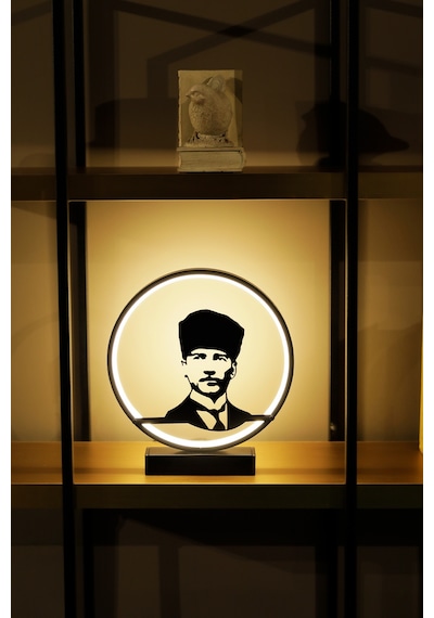 Atatürk Silüetli Metal Led Masa Lambası Dekoratif Işıklı Gece Lambası Modern Tasarım Ataturk