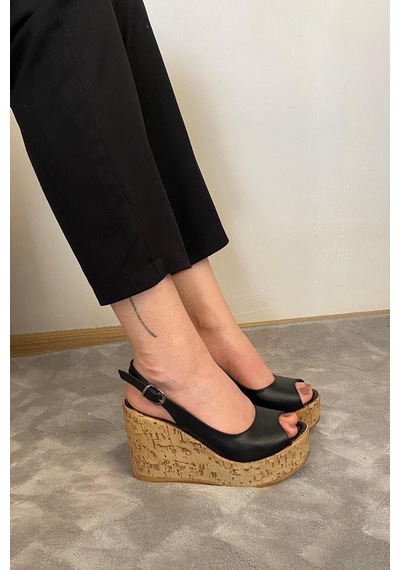 Asmi Shoes Kadın Fenni 10 Cm Dolgu Topuklu Mantar Taban Ayakkabı Siyah Siyah