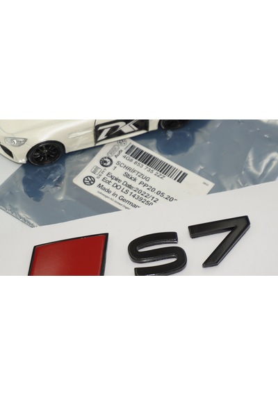 Dk Tuning S7 2025+ Bagaj Siyah Kırmızı Yazı Logo Arma Audi İle Uyumlu Bagaj Arma