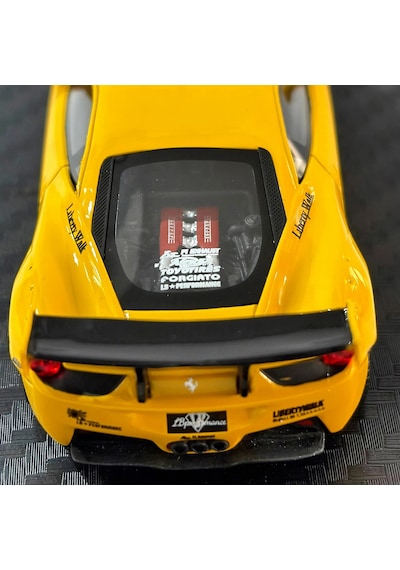 Scale Box 1/64 Ferrari 458 Italia