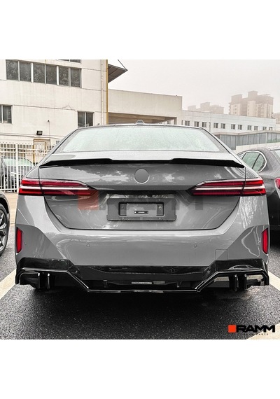 Bmw G60 Bagaj Spoiler Parlak Siyah