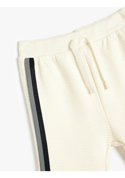 Koton Jogger Eşofman Altı Beli Bağlamalı Şerit Detaylı Pamuklu Ekru 5smb40047tk Ekru