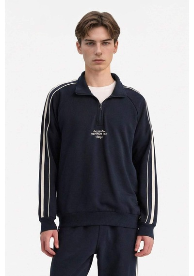 Defacto Boxy Fıt Dik Yaka Slogan Baskılı Sweatshirt F8658ax26spnv64 Lacivert-nv64