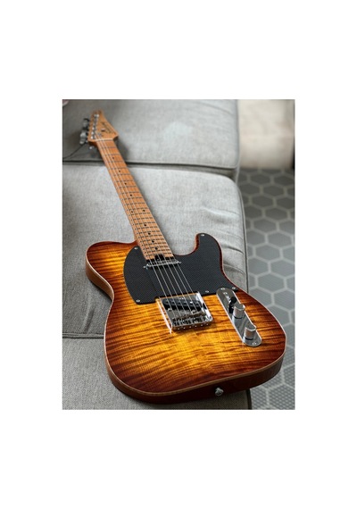 Soloking Mt-1 Fm Artisan With Solid 5a Flame Top İn Honeyburst W/hardcase