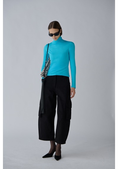 Suud Collection Turkuaz Boğazlı Body