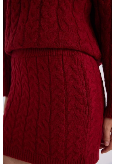 Defacto Yılbaşı Temalı Slim Fit Dar Kesim Mini Triko Kadın Etek D3702AX24CWRD56 Kırmızı