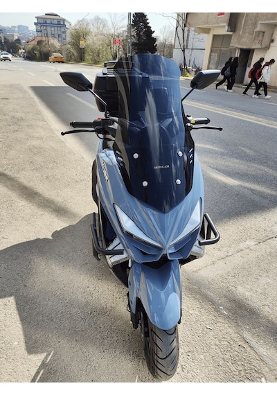 Motocam Küba Chia 125 Ön Cam 2023-2026 Model 55cm Siyah Renkli 4mm Kısa