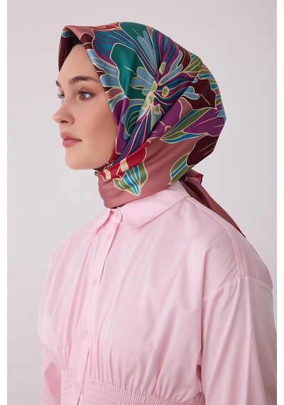 Belli Çiçek Desen %100 Twill İpek Eşarp Be13 Koyu Gül Kurusu