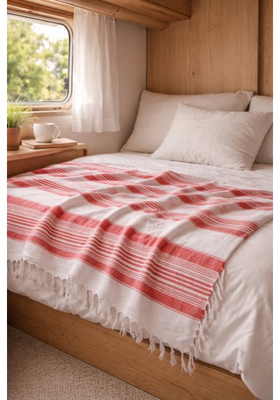 Çift Kişilik Pike 180x220 Cm Çizgili Çok Renkli %70 Pamuk %30 Polyester Dört Mevsim Kullanım Türkiye Üretim Tek Parça Pike Beyaz - Kırmızı Çift Kişilik Pike 180x220 Cm Çizgili Çok Renkli %70 Pamuk %30 Polyester Dört Mevsim Kullanım Türkiye Üretim Tek Parça Pike Beyaz - Kırmızı