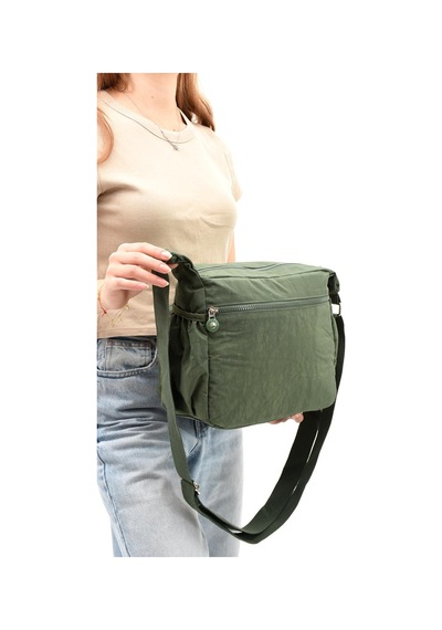 Çapraz Askılı Ultra Hafif Çok Cepli Bayan Omuz Çantası Yeşil Model: 571-6d - Yeşil