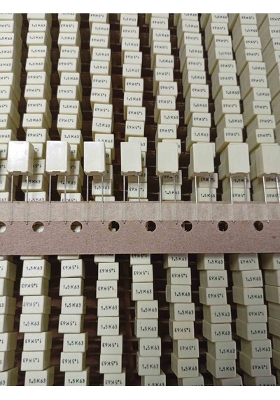 R82dc4150dq60k 1.5mf 63v 5 0.1 Kemet Polyester Kondansatör 20 Adet