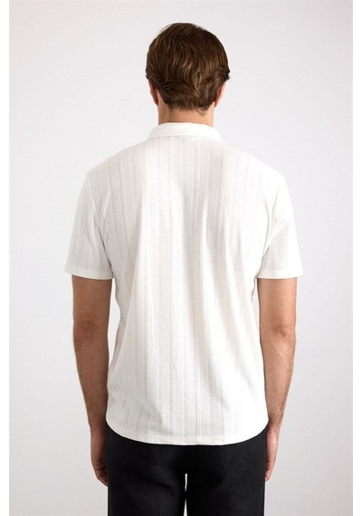 Süvari Beyaz Regular Dikey Çizgili Baskısız Ajurlu Fermuarlı Polo Yaka Tişört Sts1014000015-bey Süvari Beyaz Regular Dikey Çizgili Baskısız Ajurlu Fermuarlı Polo Yaka Tişört Sts1014000015-bey