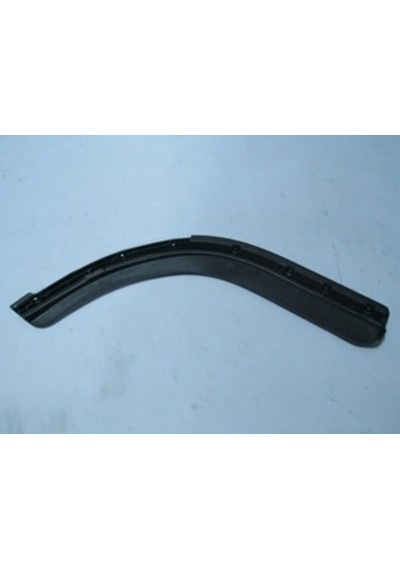 Mıtsubıshı Canter Fuso 06/12 Çamurluk Ağzı Plastiği Sağ Fe711/839/859e/859g Bfn - Çamurluk