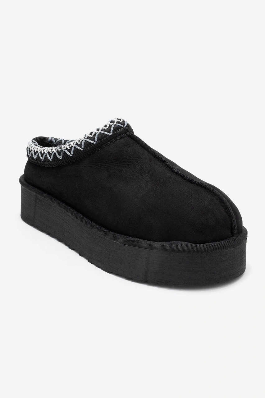 Luvishoes Luvi Shoes Avelıa Siyah Süet Hakiki Deri Dikişli Kadın Kalın Tabanlı Kışlık Terlik Siyah Luvishoes Luvi Shoes Avelıa Siyah Süet Hakiki Deri Dikişli Kadın Kalın Tabanlı Kışlık Terlik Siyah