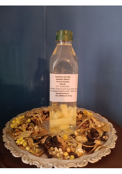 El Yapımı Doğal Fermente Filtre Edilmemiş Ananas Sirkesi 500 Ml
