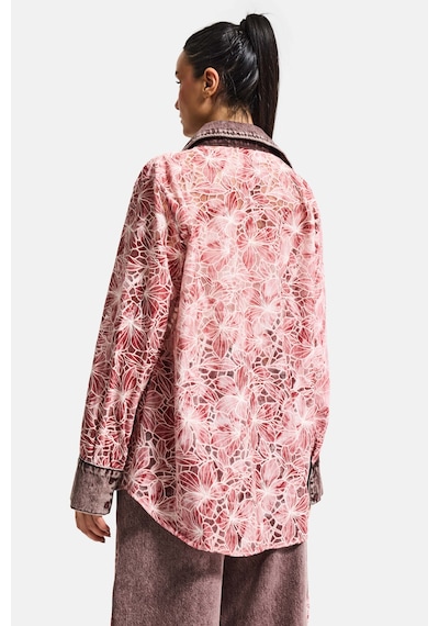 it's basic Kadın Pembe 4s6-157 Oversize Özel Tasarım Dantel Ve Gül Detaylı Denim Yakalı Gömlek Ceket