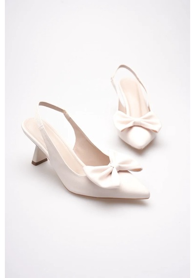 Trendella Bej Fiyonklu Kitten Topuklu Slingback Kadın Ayakkabı Tr08ms24b Siyah