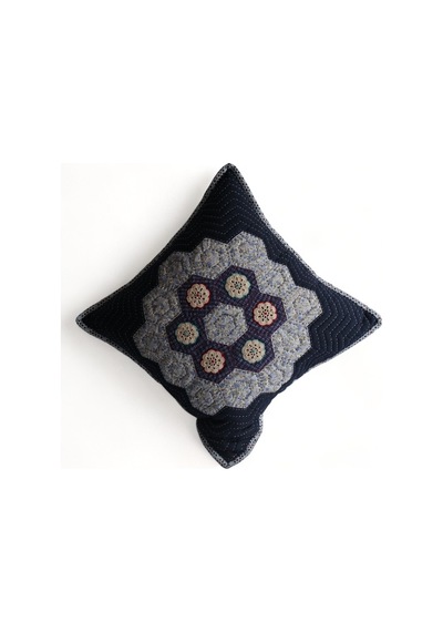Patchwork El Yapımı Dantel Ve Kumaş Tasarım Yastık Çok Renkli
