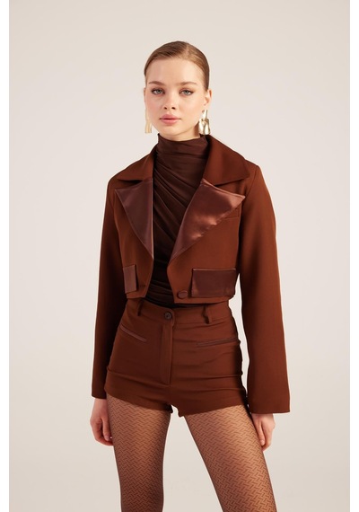 Holly Lolly Yakası Saten Detaylı Camila Crop Blazer Ceket Kahve
