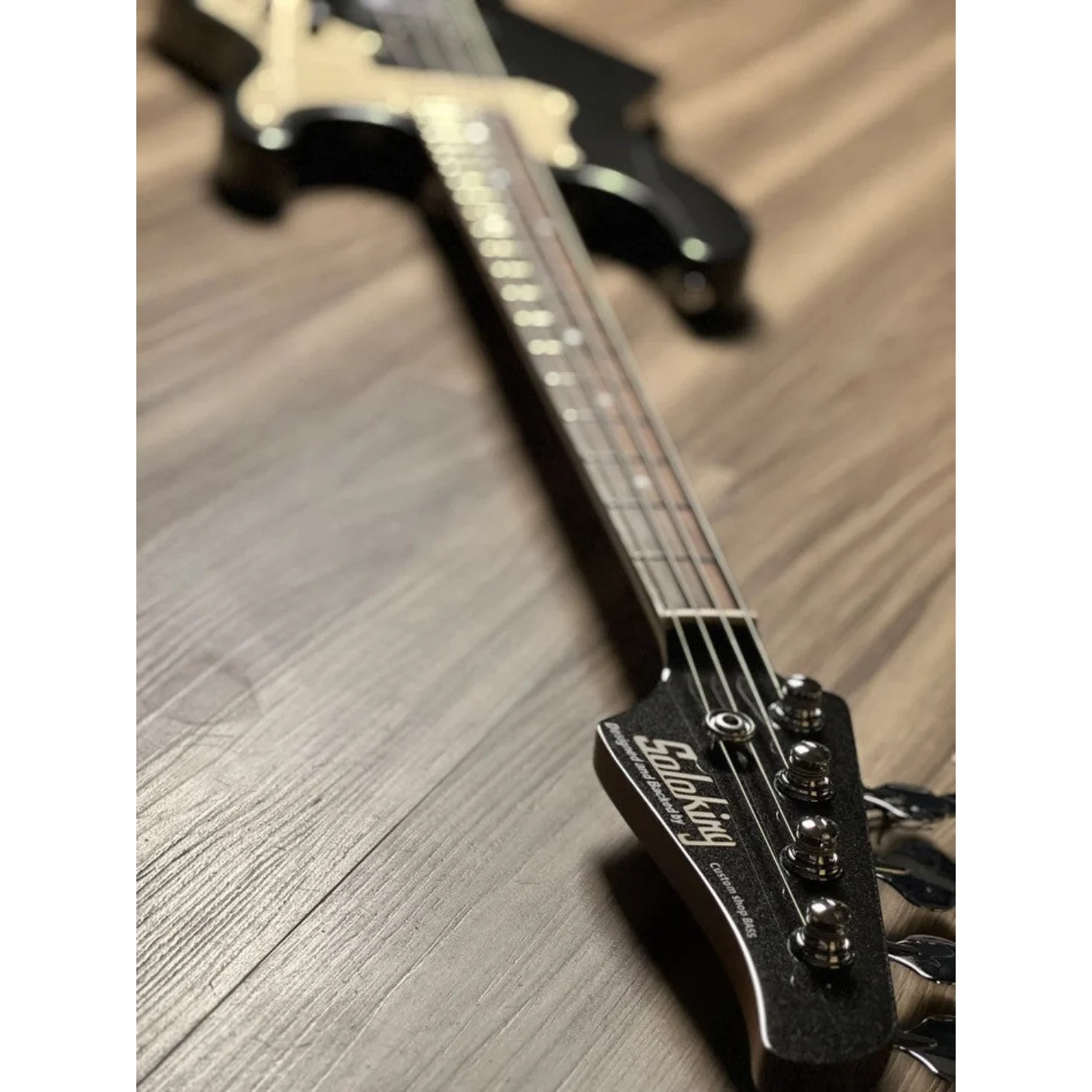 Soloking Mj-1 Classic Bass İn Black Metallic With Roasted Maple Neck Metalik Gri