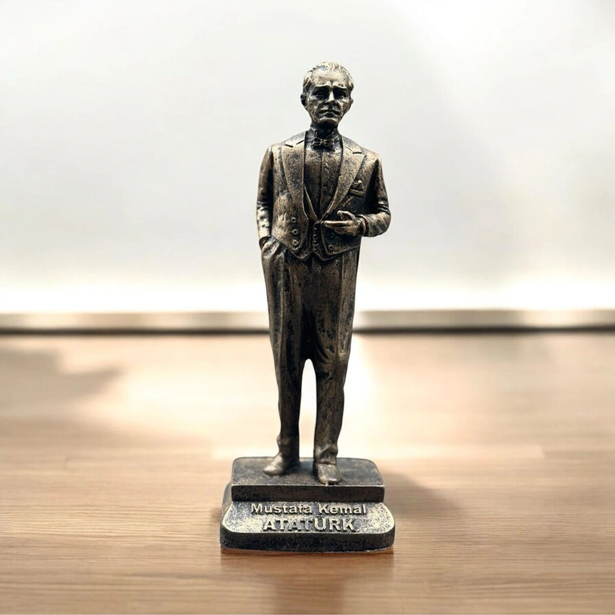 Dekoratif Polyester Atatürk Heykeli 20 Cm Gold Eskitme