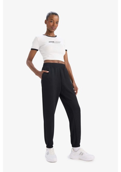 DeFacto Fit Slim Fit Dar Kesim Bisiklet Yaka Baskılı Sporcu Ribana Kısa Kollu Kadın Tişört - Ekru E4796AX25SPER136