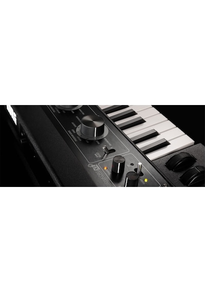 Korg Microkorg Xl+ Synthesizer