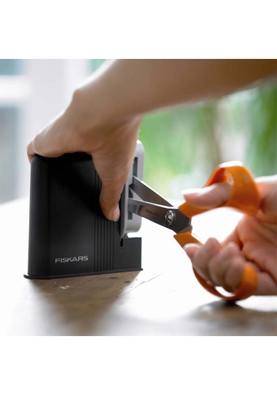 Fiskars Makas Bileyici
