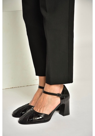 Fox Shoes Y398360103 Siyah Hakiki Deri Kalın Topuklu Kadın Terlik Siyah