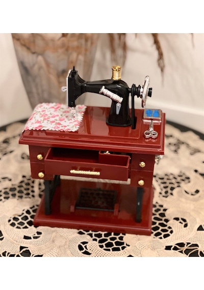 Dikiş Makinesi Tasarımlı Müzik Kutusu