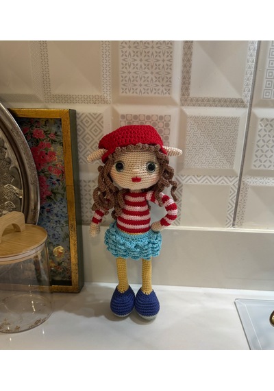 Kırmızı Şapkalı Elf Amigurumi Kız Bebek 30 Cm