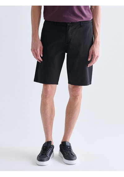 Lcwaıkıkı Classic Siyah Slim Fit Gabardin Erkek Şort