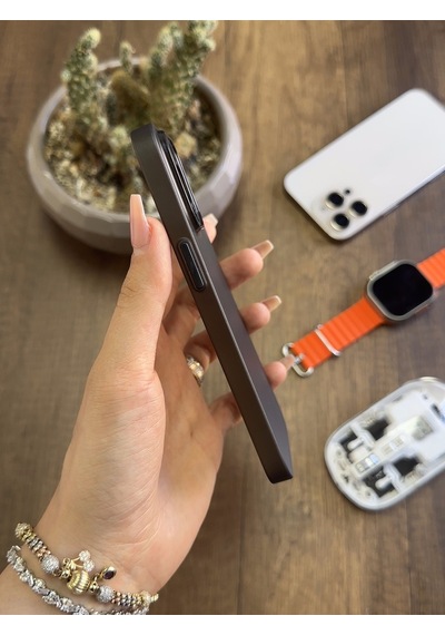 Apple iPhone 13 Pro Uyumlu Süper İnce Mat Ultra Thin Silikon Kılıf Buzlu Siyah