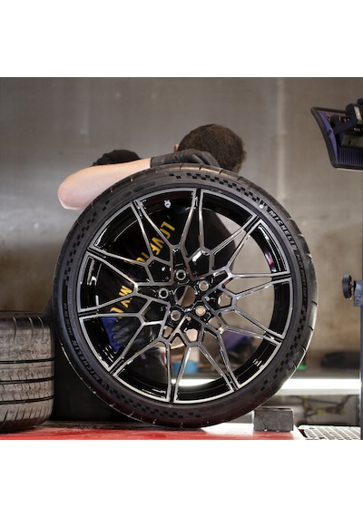 Gyeon Q²m Tire Cleaner Lastik Kauçuk Temizleyici - 1000 Ml