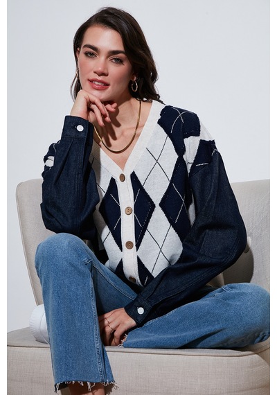 Lela Desenli Regular Fit Düğmeli V Yaka Crop Bayan Hırka 4615553 Lacivert-Ekru