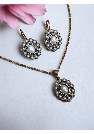 Oval Taşlı İnci Küpe Ve Kolye Seti Diğer