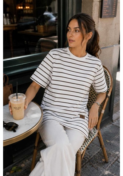 Tenra Kadın Beyaz Çizgili Oversize Kısa Kol Basic Tunik Tişört Kahverengi