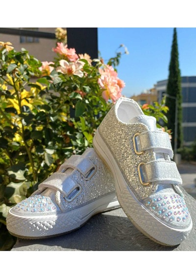 Scarpe Magiche Gümüş Işıklı Kız Çocuğu Ayakkabı 31-35 Numara Arası Işıksızdır Gümüş