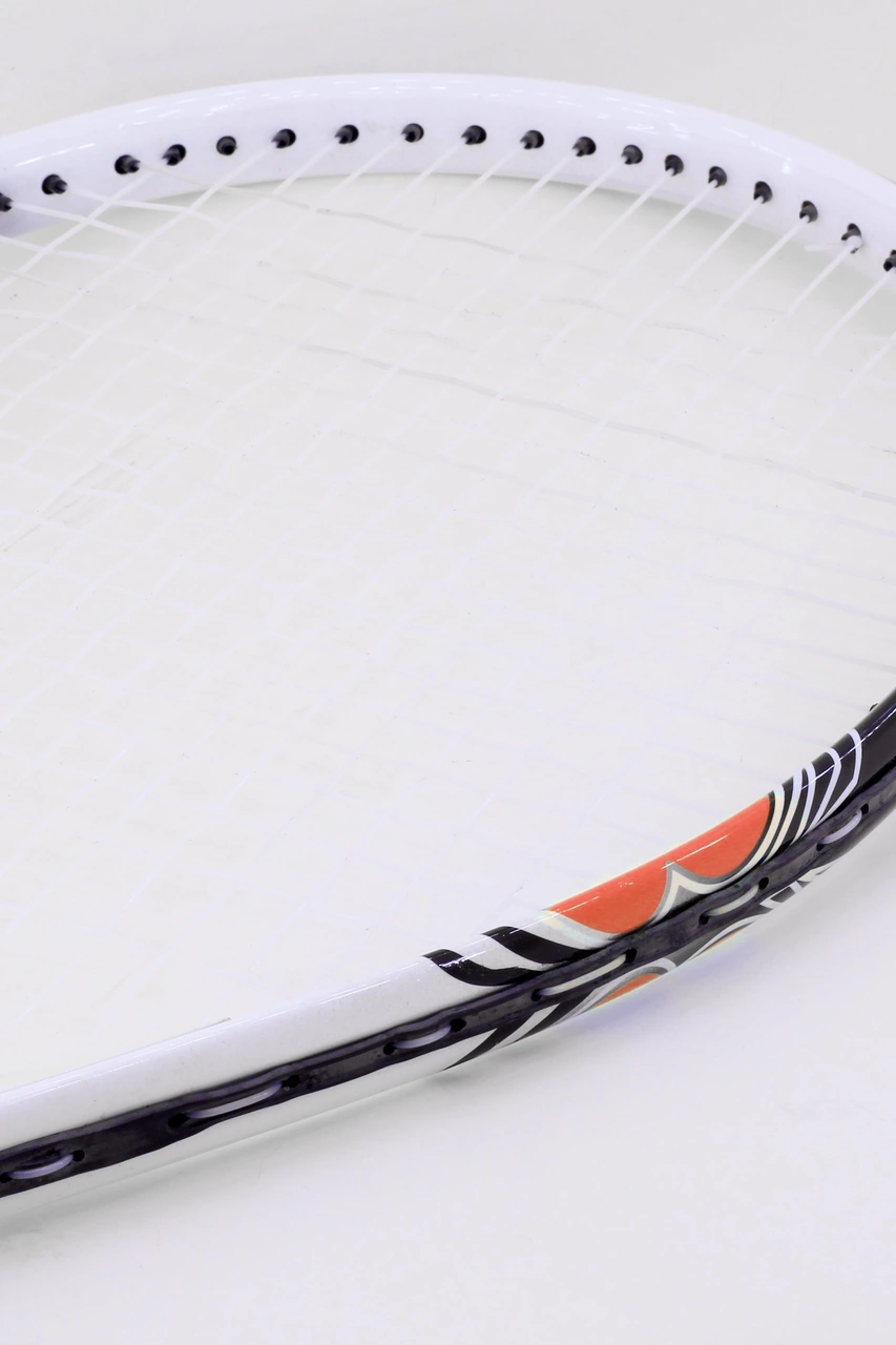 Deluxe 27 İnç Tenis Raketi Çantalı Yetişkin Tennis Racket L2 Grip 68 Cm Kırmızı 527