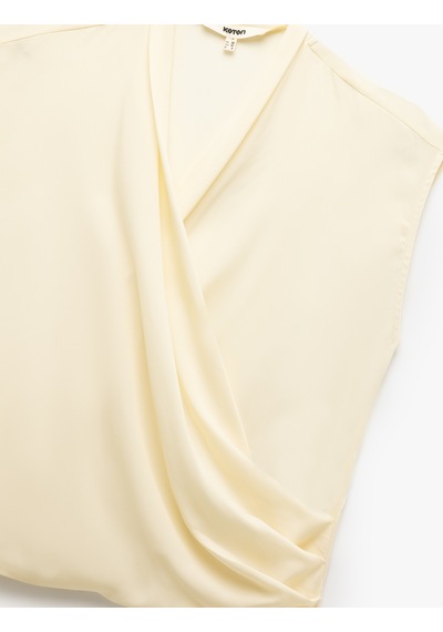 Koton Krep Kumaş Drape Detaylı Kolsuz Kruvaze Bluz Ekru 5sak60202pw Ekru