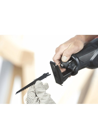 Skil 4961DA 900W Çantalı Elektikli Kılıç Testere